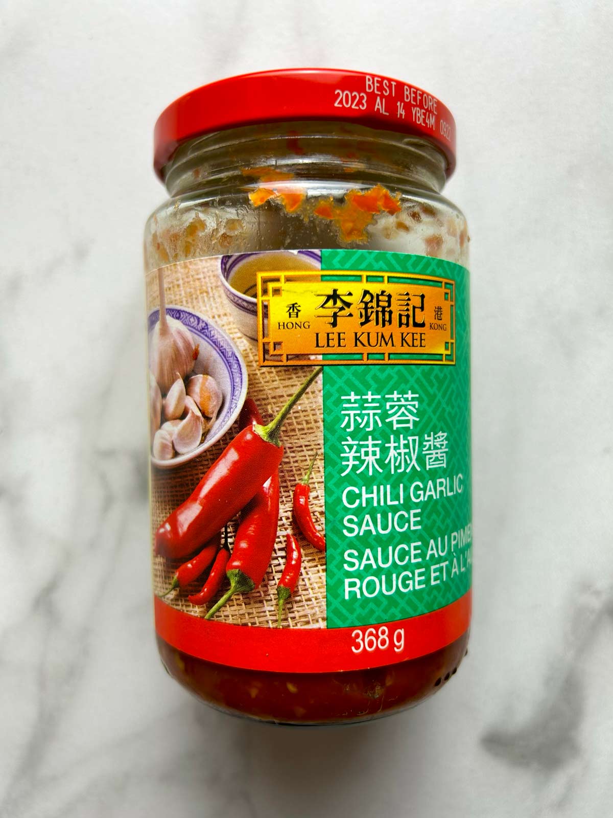 https://feedgrump.com/wp-content/uploads/2023/10/chili-garlic-sauce-recipes-lee-kum-kee.jpg