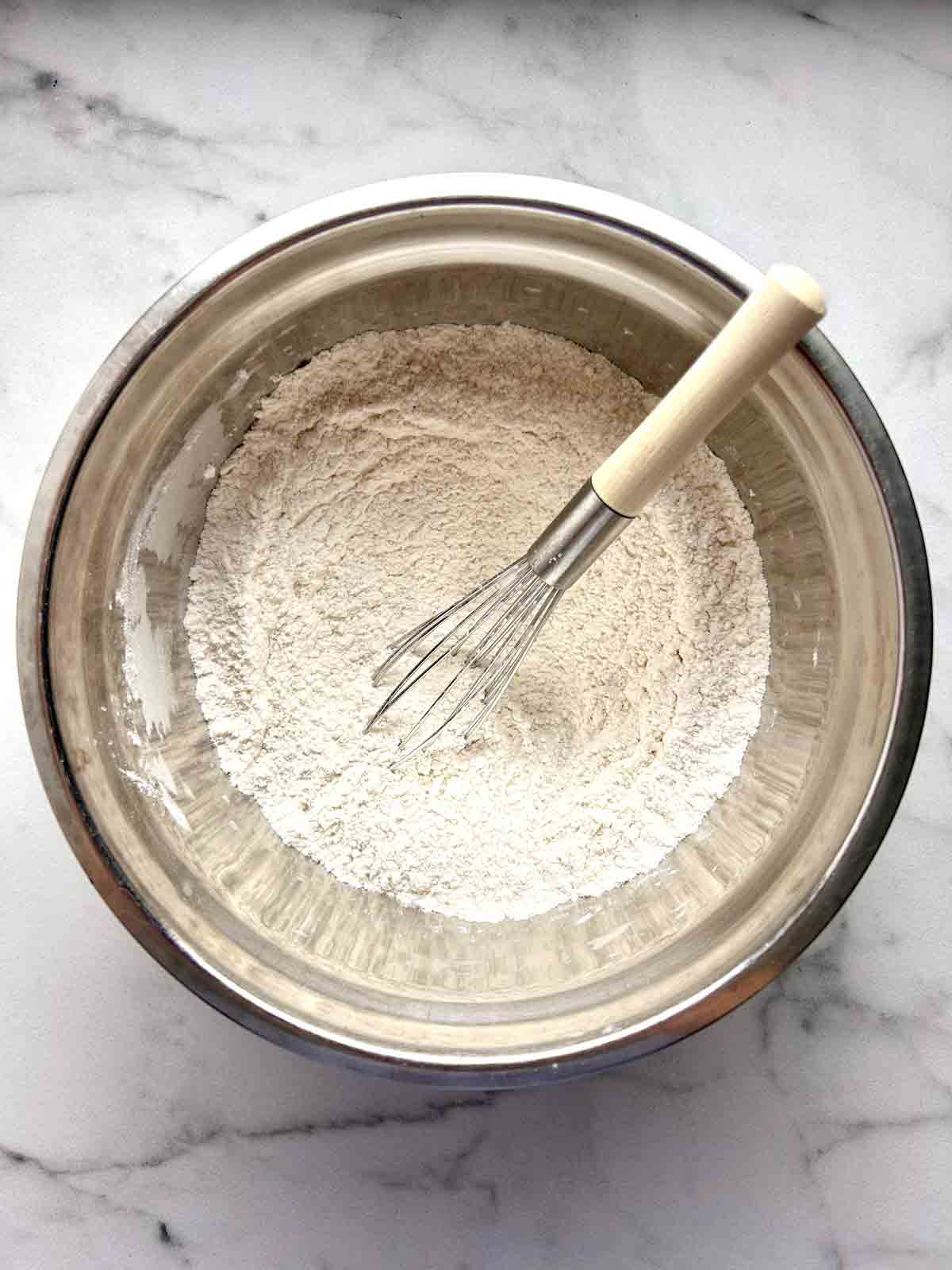 dry ingredients whisked in bowl.