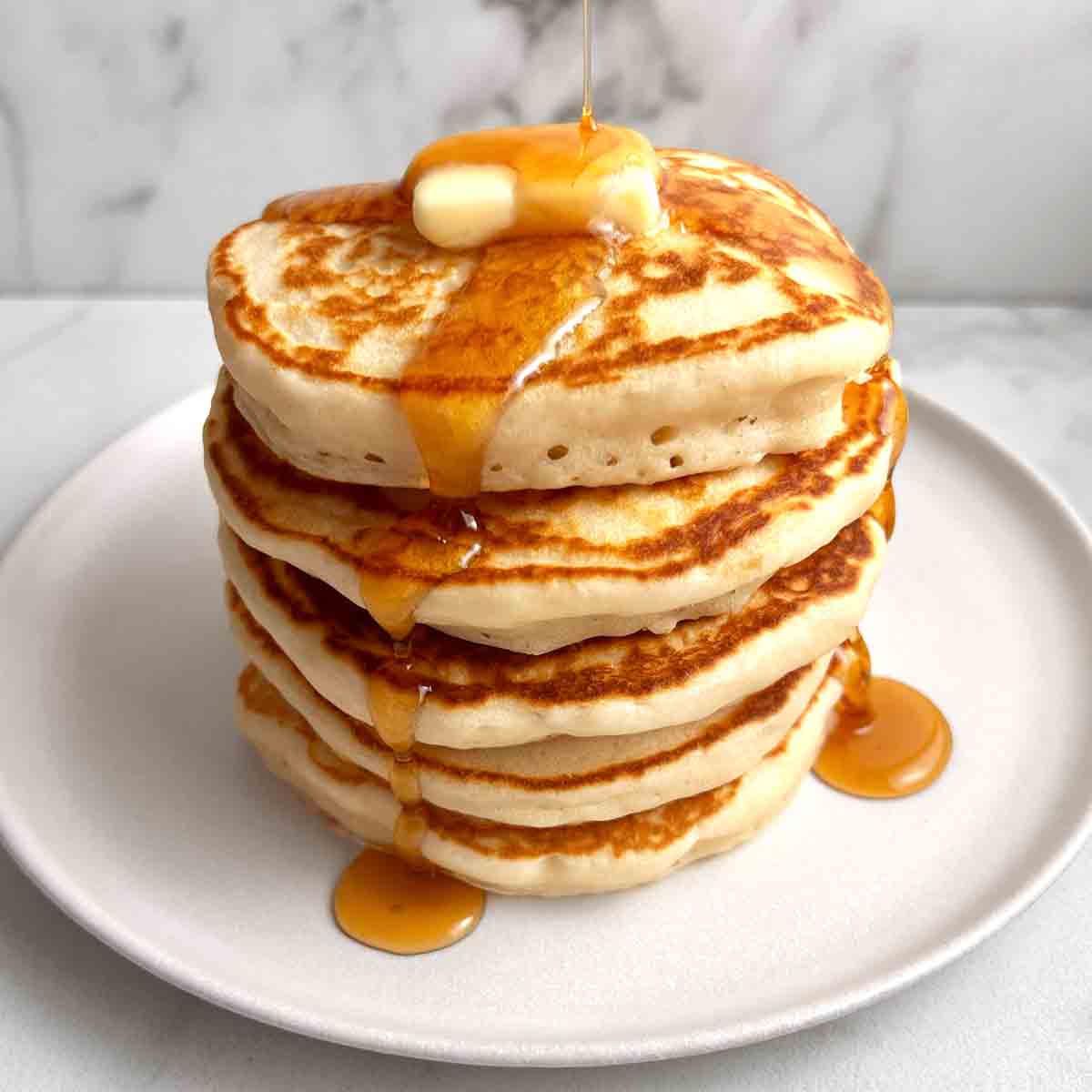 Fluffy Eggless Pancakes