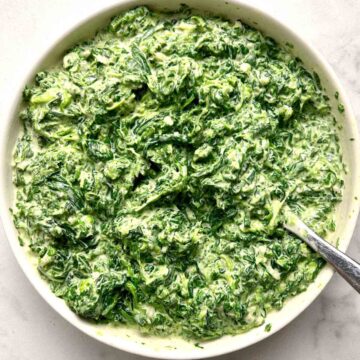 bowl of creamed spinach.