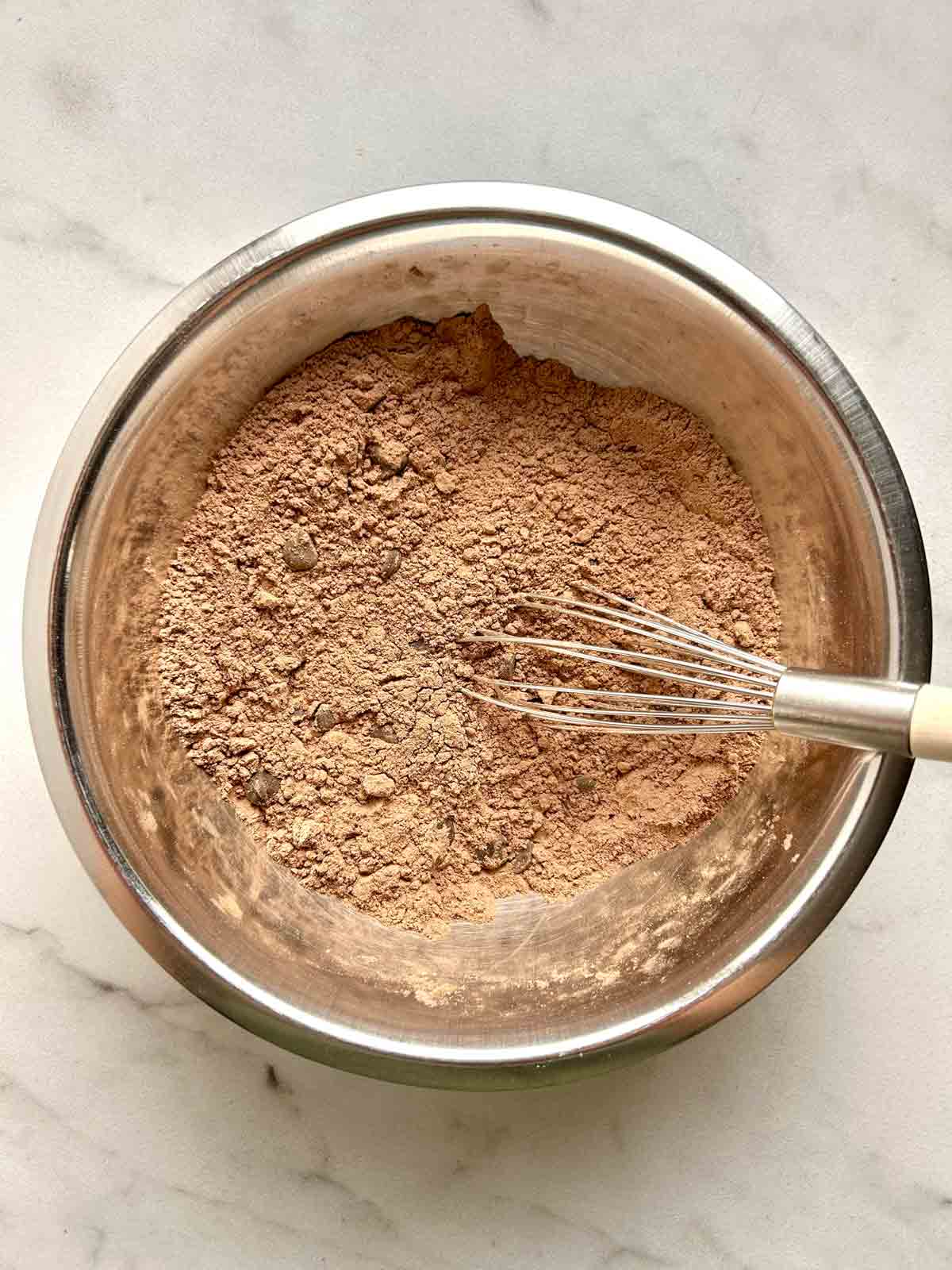 dry ingredients whisked in bowl.