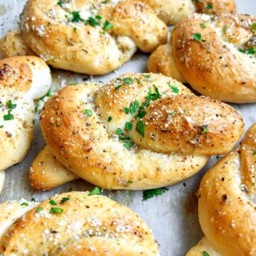 close up of sourdough garlic knots.